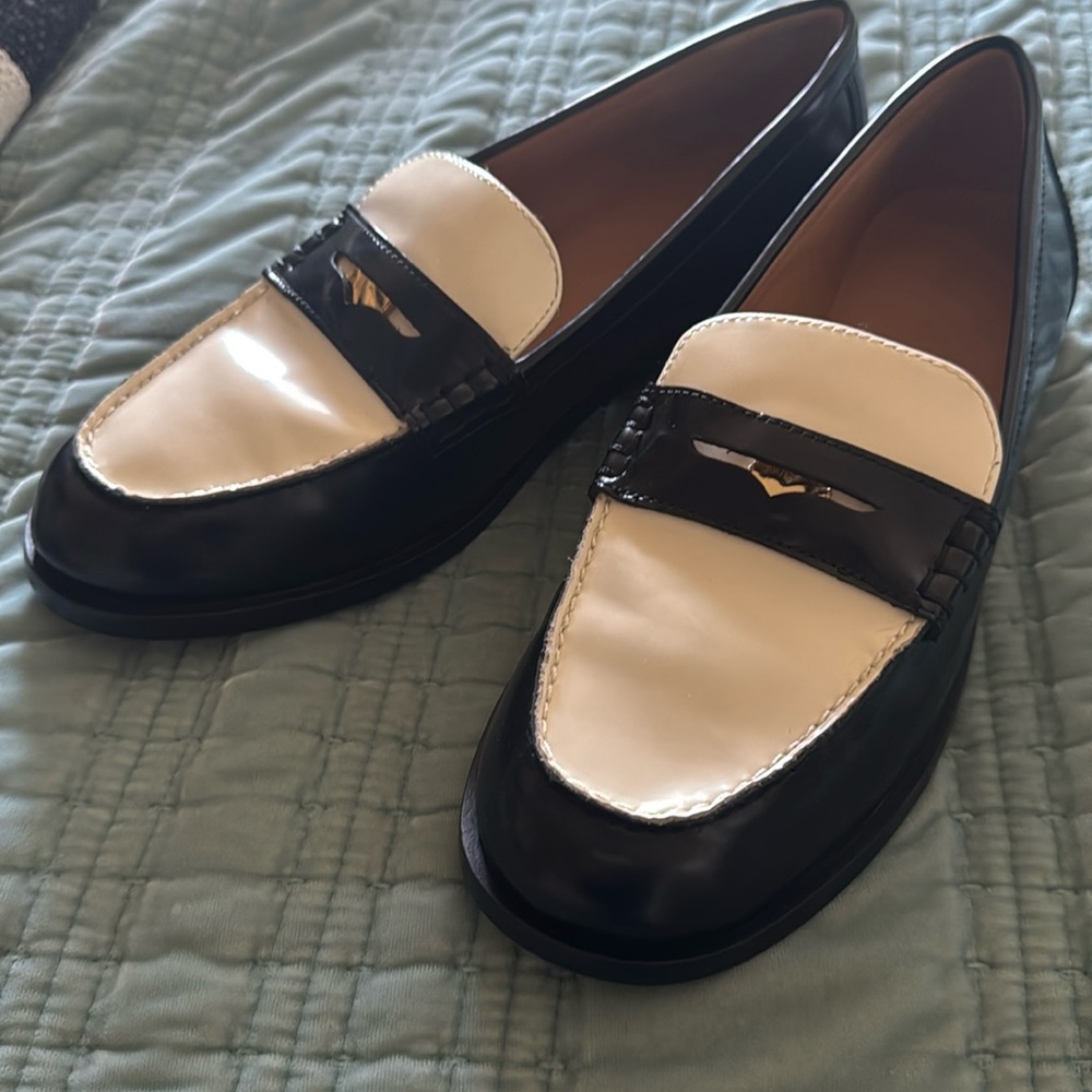 Madewell two tone penny loafers
